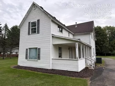 6536 E Becht Rd, Coloma, MI 49038