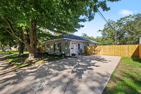 1234 Langeland Ave, Muskegon, MI 49442