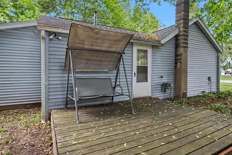 Exterior - 512 Washington St, Marshall, MI 49068 photo 6 of 11