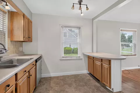 Kitchen - 1867 S Argus Ct, Jackson, MI 49203 photo 2 of 3