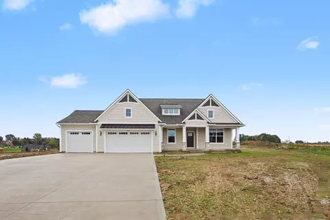 8524 Bosque Dr SE, Caledonia, MI 49316