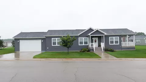 11761 Townsquare Blvd, Rockford, MI 49341