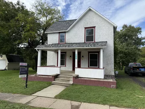 411 N Augusta Dr, Augusta, MI 49012