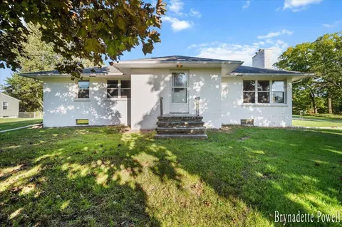 13464 Northland Dr NE, Cedar Springs, MI 49319