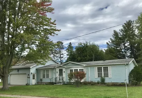 106 W Vermont Ave, White Pigeon, MI 49099
