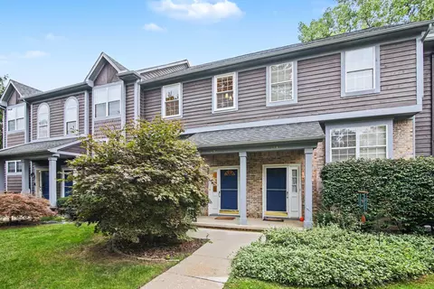 256 Lyn Anne Ct, Ann Arbor, MI 48103