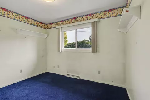 Bedroom - 613 Spring St, Three Rivers, MI 49093 photo 2 of 4