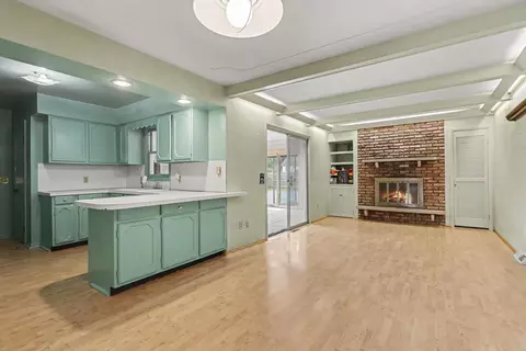 Living - 613 Spring St, Three Rivers, MI 49093 photo 3 of 4