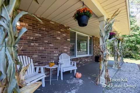 Exterior - 10861 68th Ave, Allendale, MI 49401 photo 6 of 16