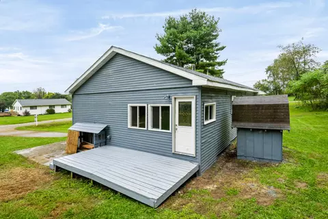 Exterior - 55470 Flatbush Rd, Three Rivers, MI 49093 photo 3 of 8