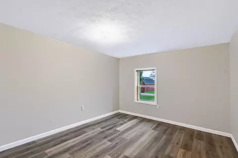 Bedroom - 55470 Flatbush Rd, Three Rivers, MI 49093 photo 1 of 4