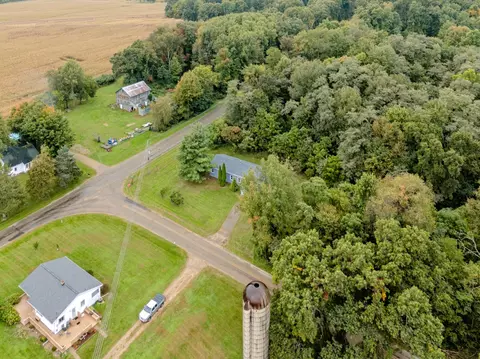 View/Area - 55470 Flatbush Rd, Three Rivers, MI 49093 photo 3 of 3