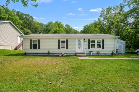 2002 Mt Olivet Rd, Kalamazoo, MI 49004