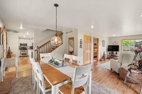 Dining - 63010 Youngs Prairie Rd, Constantine, MI 49042 photo 1 of 3