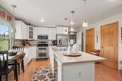 Kitchen - 63010 Youngs Prairie Rd, Constantine, MI 49042 photo 3 of 3