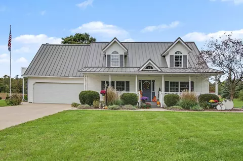 Exterior - 63010 Youngs Prairie Rd, Constantine, MI 49042 photo 2 of 8