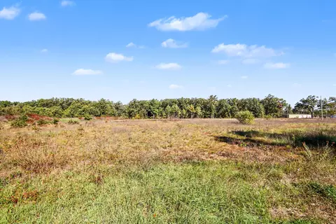801 S Maple Island Rd, Muskegon, MI 49442