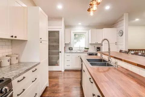 Kitchen - 5642 N 38th St, Augusta, MI 49012 photo 3 of 6