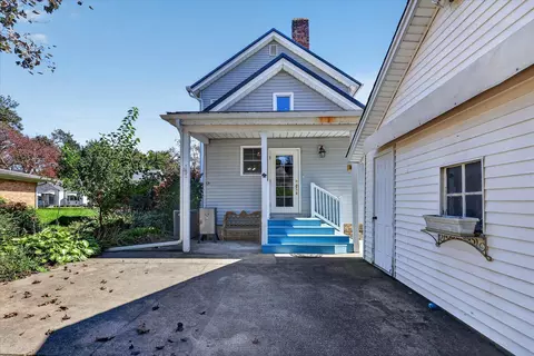 Exterior - 218 Exchange St, Marshall, MI 49068 photo 7 of 9