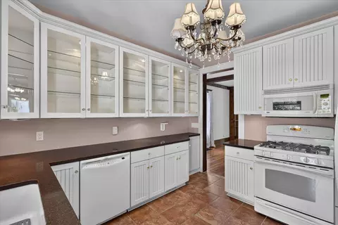 Kitchen - 218 Exchange St, Marshall, MI 49068 photo 5 of 5