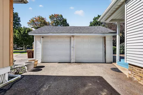 Exterior - 218 Exchange St, Marshall, MI 49068 photo 8 of 9