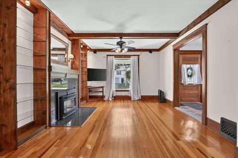 Living - 218 Exchange St, Marshall, MI 49068 photo 4 of 7
