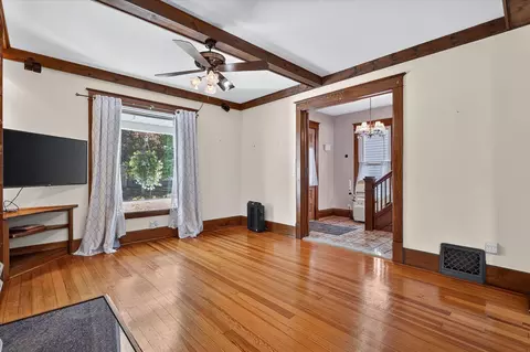 Living - 218 Exchange St, Marshall, MI 49068 photo 5 of 7