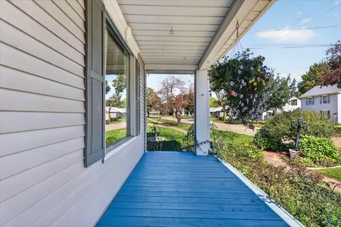 Exterior - 218 Exchange St, Marshall, MI 49068 photo 5 of 9