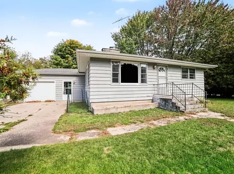 6740 W Virnetta Dr, Ludington, MI 49431
