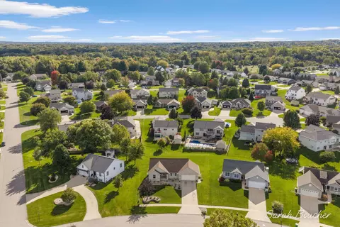 View/Area - 2482 Willow View Dr, Jenison, MI 49428 photo 4 of 5