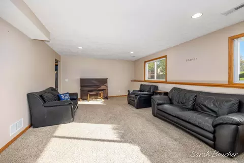 Living - 2482 Willow View Dr, Jenison, MI 49428 photo 5 of 5