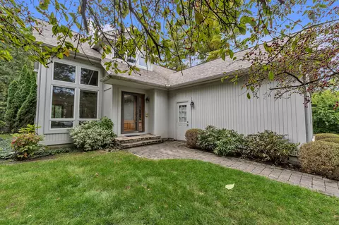 2140 Independence Blvd, Ann Arbor, MI 48104