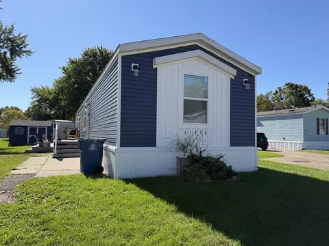 11258 Greenfield Dr, Galesburg, MI 49053