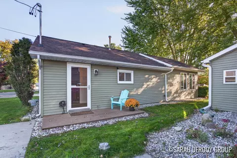 4111 E Joy Rd, Shelbyville, MI 49344
