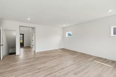 6237 Comiskey Rd, Stevensville, MI 49127