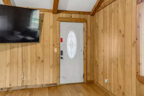 Entry Way - 907 Second St, Pullman, MI 49450 photo 2 of 4
