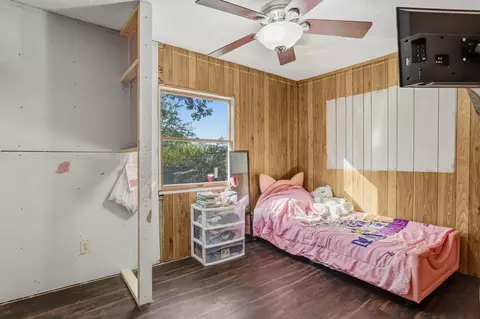 Bedroom - 907 Second St, Pullman, MI 49450 photo 4 of 10