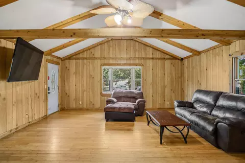 Living - 907 Second St, Pullman, MI 49450 photo 2 of 5