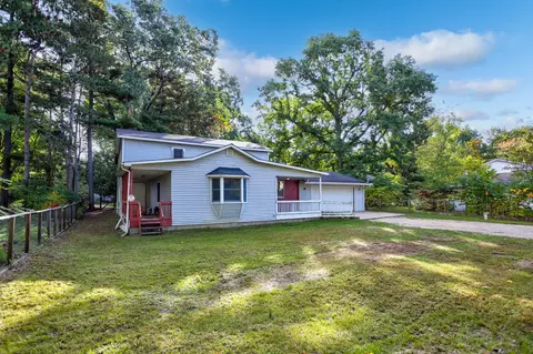 Exterior - 907 Second St, Pullman, MI 49450 photo 7 of 11