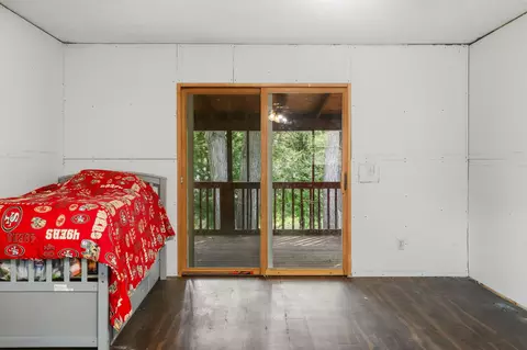 Bedroom - 907 Second St, Pullman, MI 49450 photo 9 of 10