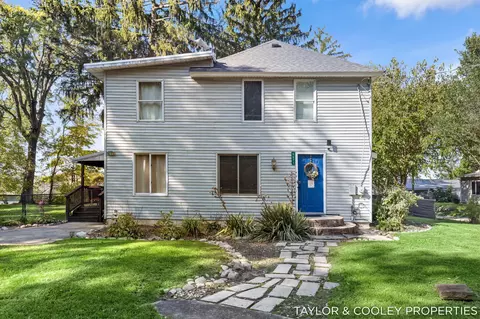 6671 Elizabeth St, Delton, MI 49046