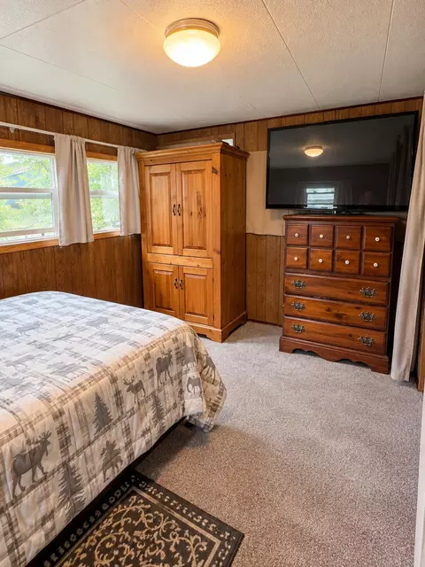 Bedroom - 230 Maplewood Dr, Roscommon, MI 48653 photo 2 of 2
