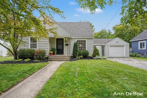 824 Union Ave NE, Grand Rapids, MI 49503