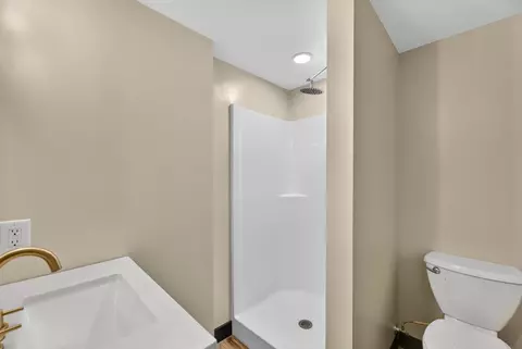Bath - 3185 N 38th St, Augusta, MI 49012 photo 5 of 5