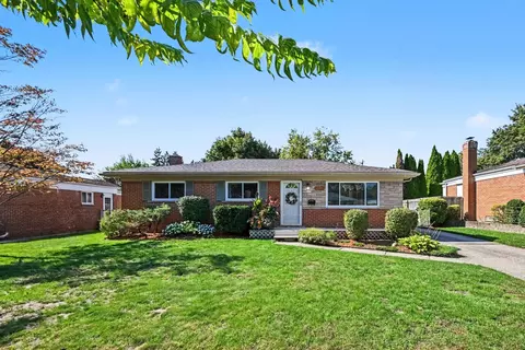14441 Arden St, Livonia, MI 48154
