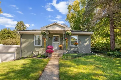 2926 Cheney Ave NE, Grand Rapids, MI 49505