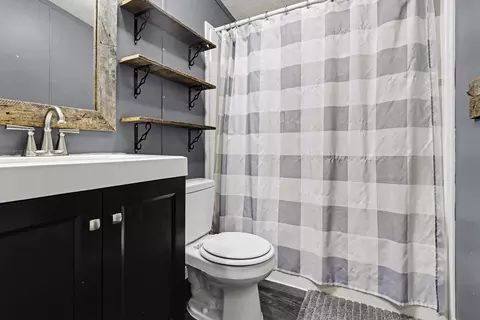 Bath - 5835 113th Ave, Pullman, MI 49450 photo 2 of 2