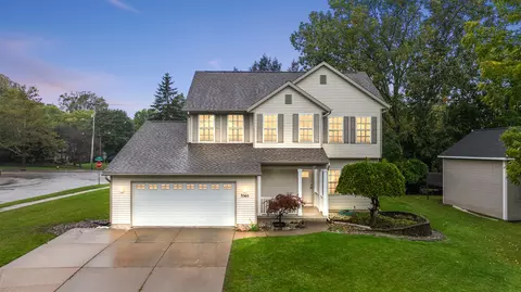 3565 Breton Valley Dr SE, Kentwood, MI 49512