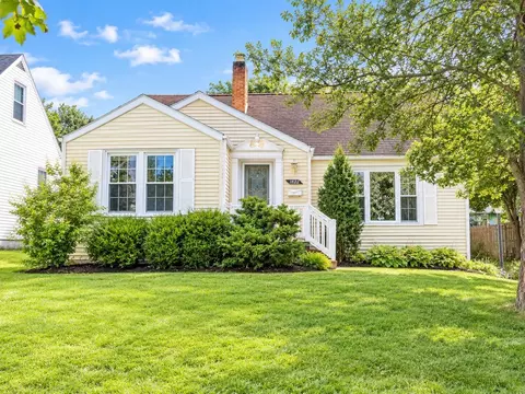1822 Mayfair Dr NE, Grand Rapids, MI 49503