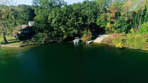 View/Area - 326 Midlakes Blvd, Plainwell, MI 49080 photo 2 of 8